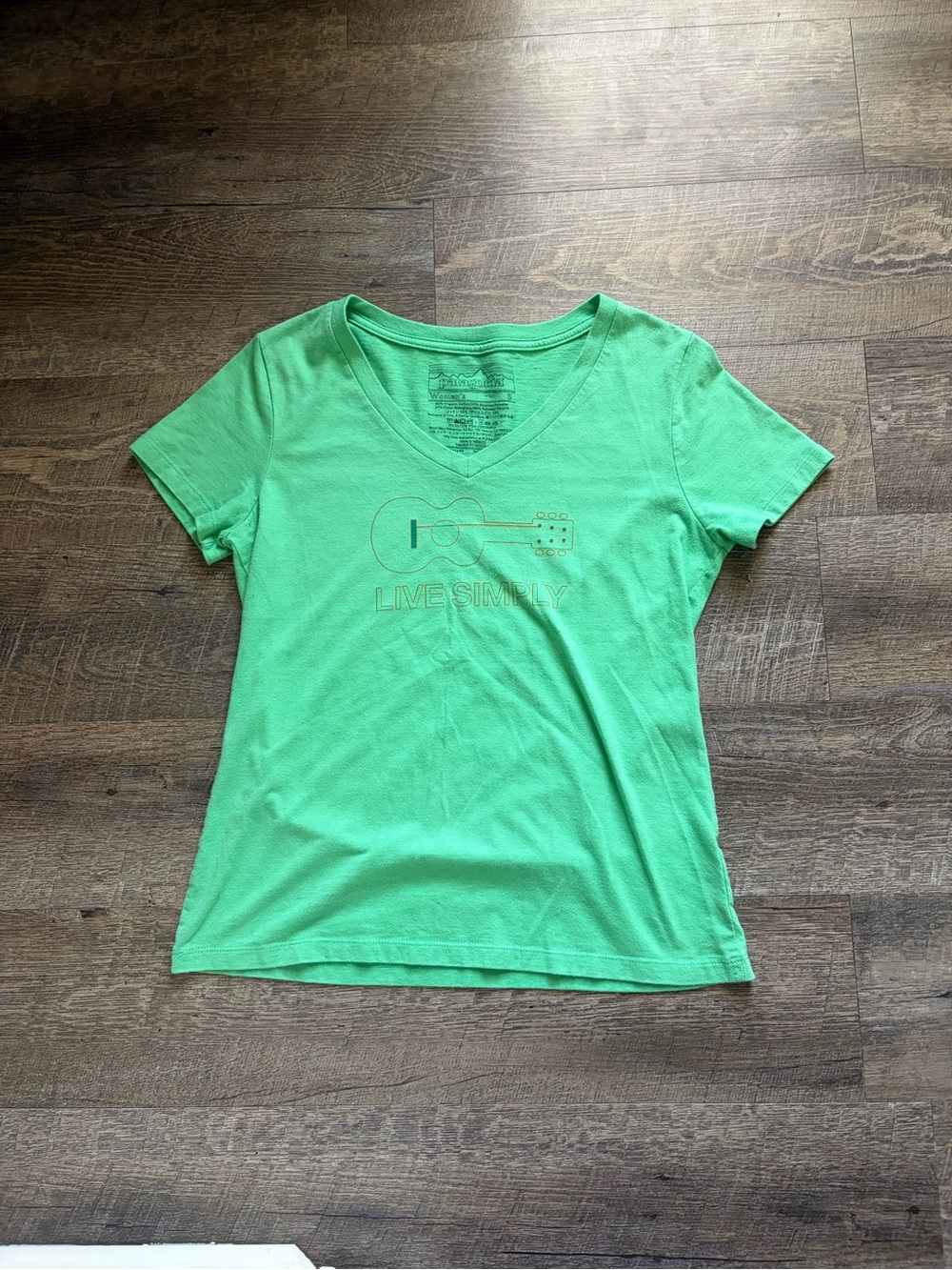 Patagonia women’s V-neck live simply T-shirt